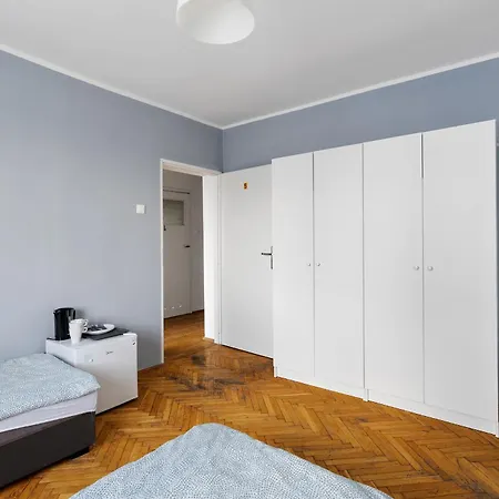 Tanie Spanie Autostrada A2 Homestay