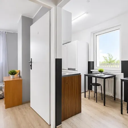Pansiyon A2 - 24h Self Check-in - Free Parking Poznan